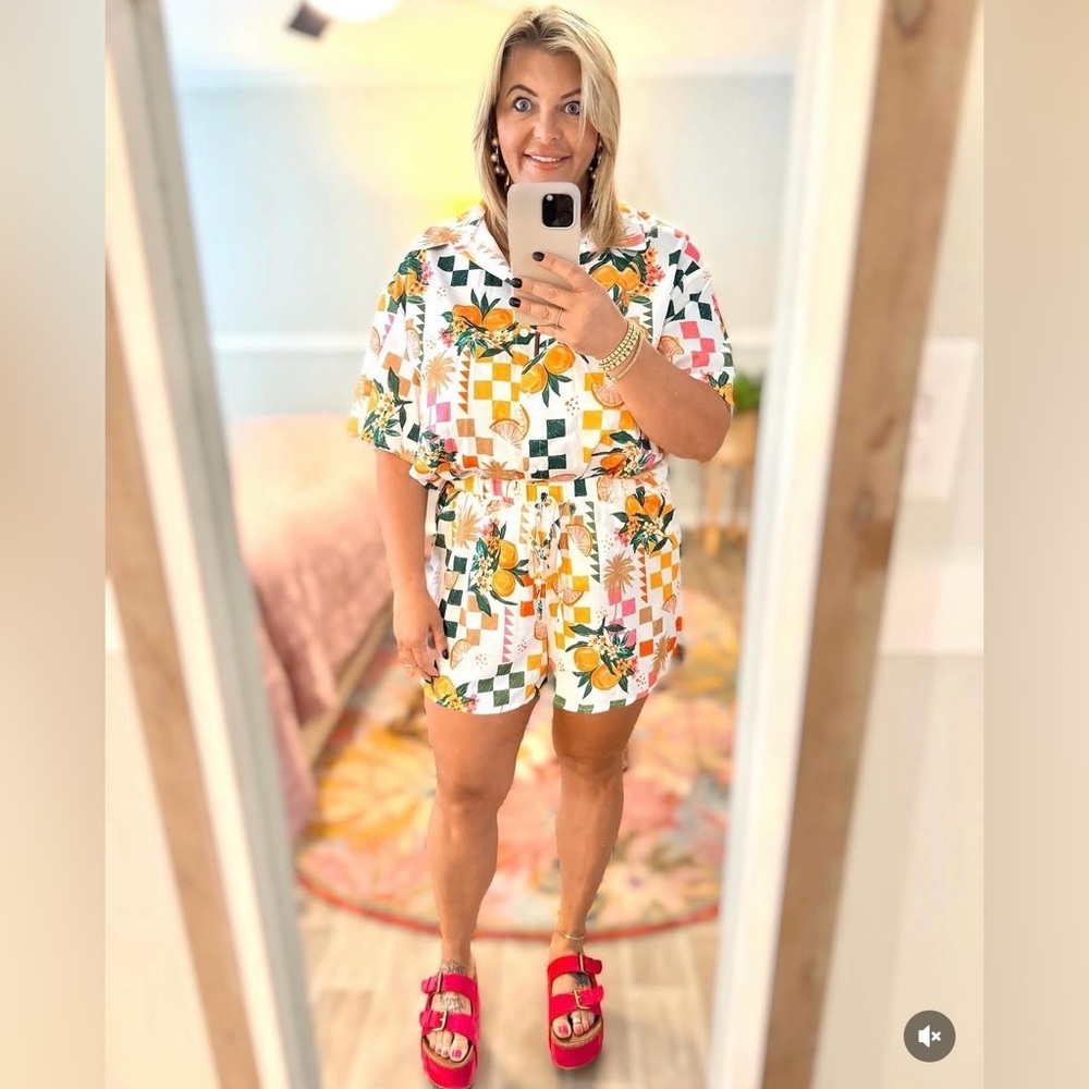 Plus Size White Lemon Print SHEIN 2 Piece Set
